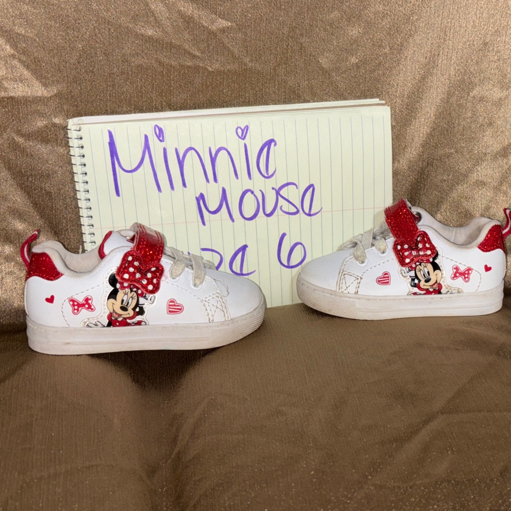Disney Minnie Mouse Kids Sneakers - White and Red